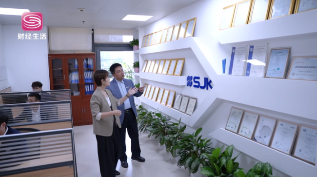 一颗"沙子"的37年：从深圳小厂到行业标杆，晶科鑫的频率控制之路